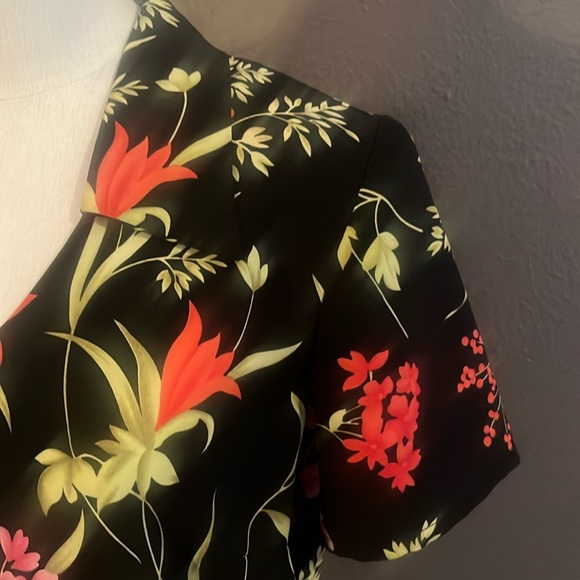 Jaclyn Smith Blouse - Picture 2 of 15